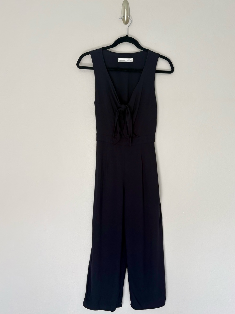 Abercrombie & Fitch Black Tie-Front Wide Leg Capri Jumpsuit Size S
